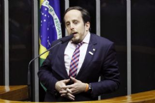 Projeto condiciona efeito de nova lei tribut�ria � inclus�o em consolida��o de normas