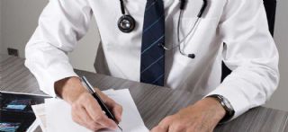 Limbo jur�dico trabalhista-previdenci�rio: INSS vs. m�dico da empresa